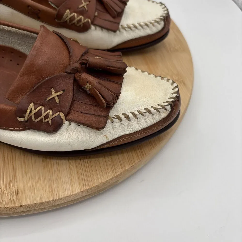 Vintage Cole Haan Country Women 8.5N Two Tone Leather Kiltie Tassel Loafers